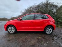 Used VW Polo SE 60 HP (44 kW) 2015 Red Hatchback