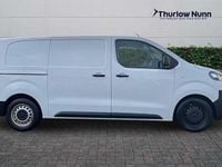 Used Vauxhall Vivaro 120 HP (88 kW) 2023 White MPV