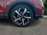 Used Nissan Qashqai S 115 HP (84 kW) 2018 Red SUV