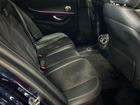 Begagnad Mercedes E220 AMG line 194 HK (142 kW) 2019 Blå Sedan