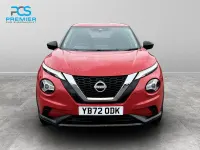 Begagnad Nissan Juke Acenta 114 HK (83 kW) 2023 Röd SUV