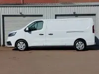 New Renault Trafic 2025 Solid  glacier white MPV