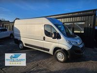 Used Citroën Relay 140 HP (102 kW) 2021 Silver Van