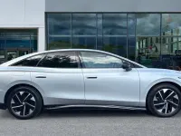 Usado VW ID.7 Pro 210 kW (286 CV) 2025 Plateado Utilitario