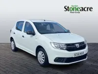 Begagnad Dacia Sandero Essentiel 72 HK (52 kW) 2019 Vit Halvkombi