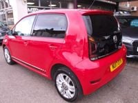 Used VW up! Beats 60 HP (44 kW) 2017 Red Hatchback
