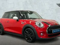 Used Mini Cooper Hatch 134 HP (98 kW) 2018 Red Hatchback