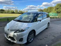 Begagnad Toyota Estima 2024 Vit Minibuss
