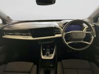 Second-hand Audi Q4 e-tron Sport 150 kW (204 CP) 2023 Negru SUV