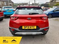 Used Kia Stonic 99 HP (72 kW) 2021 Red SUV