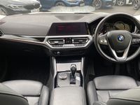 Used BMW 320 Sport Line 187 HP (137 kW) 2019 White Sedan