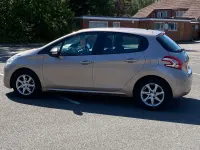Used Peugeot 208 Active 82 HP (60 kW) 2012 Pink Hatchback