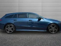 Used Mercedes CLA200 Executive 163 HP (119 kW) 2023 Blue Estate