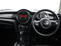 Used Mini Cooper Hatch 134 HP (98 kW) 2017 Silver Hatchback