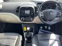 Used Renault Captur Signature 90 HP (66 kW) 2018 White SUV