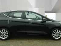 Używany Ford Fiesta Titanium 2018 Czarny Hatchback