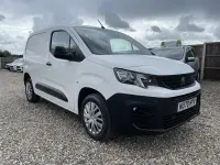 Used Peugeot Partner 131 HP (96 kW) 2020 White MPV