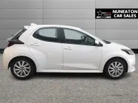 Used Toyota Yaris 91 HP (66 kW) 2022 White Hatchback