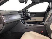 Used Jaguar XF R-Sport 240 HP (176 kW) 2018 Loire blue Sedan