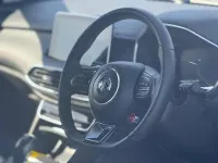 Używany MG HS Trophy 162 KM (119 kW) 2024 Biały SUV