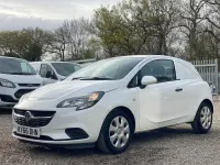 Used Vauxhall Corsa 95 HP (69 kW) 2017 White Hatchback