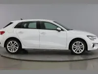 Używany Audi A3 Sport 110 KM (80 kW) 2024 Biały Hatchback