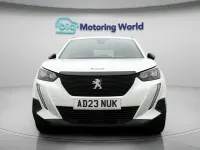 Used Peugeot 2008 Active+ 100 HP (73 kW) 2023 White SUV