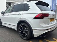 Używany VW Tiguan R 320 KM (235 kW) 2021 Biały SUV