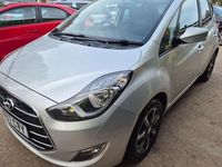 Used Hyundai ix20 Premium 125 HP (91 kW) 2017 Silver Hatchback