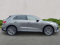 Begagnad Audi Q3 S-Line 150 HK (110 kW) 2024 Grå SUV