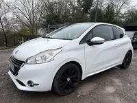 Used Peugeot 208 2013 White Hatchback