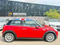 Used Mini Cooper D Hatch 116 HP (85 kW) 2017 Red Hatchback