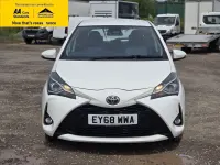 Used Toyota Yaris Hybrid 100 HP (73 kW) 2018 White Hatchback