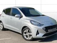 Usado Hyundai i10 SE 67 HP (49 kW) 2022 Prateado Citadino