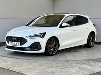 Used Ford Focus ST 280 HP (205 kW) 2025 White Hatchback