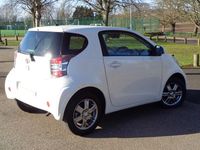 Used Toyota iQ 2011 White pearl metallic Hatchback
