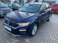 Used VW T-Roc SE 147 HP (108 kW) 2019 Blue SUV
