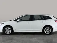 Used Toyota Corolla 122 HP (89 kW) 2023 White Estate
