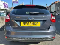 Used Ford Focus Zetec 105 HP (77 kW) 2013 Grey Hatchback