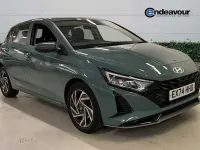 Used Hyundai i20 Advanced 100 HP (73 kW) 2024 Green Hatchback