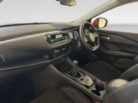 Used Nissan Qashqai Visia 140 HP (102 kW) 2022 Red SUV
