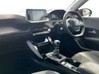 Second-hand Peugeot 208 Allure 102 CP (75 kW) 2021 Roșu Hatchback
