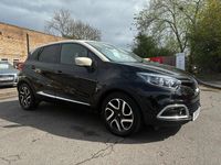 Usado Renault Captur Dynamique 90 HP (66 kW) 2015 Preto SUV