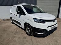 Used Toyota Proace Active 120 HP (88 kW) 2021 White MPV
