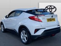 Used Toyota C-HR 122 HP (89 kW) 2018 White SUV