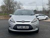 Begagnad Ford Fiesta 82 HK (60 kW) 2010 Silver Halvkombi