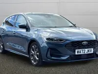 Used Ford Focus ST-Line 125 HP (91 kW) 2023 Blue Hatchback