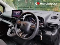 Used Citroën Berlingo 100 HP (73 kW) 2023 White MPV