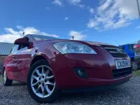 Used Kia Ceed 2009 Red Hatchback