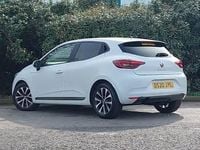 Used Renault Clio V Iconic 100 HP (73 kW) 2020 White Hatchback